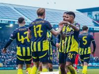 乐鱼体育官方登录入口-曼城巴黎梅开二度，英超法甲双雄狂胜的简单介绍