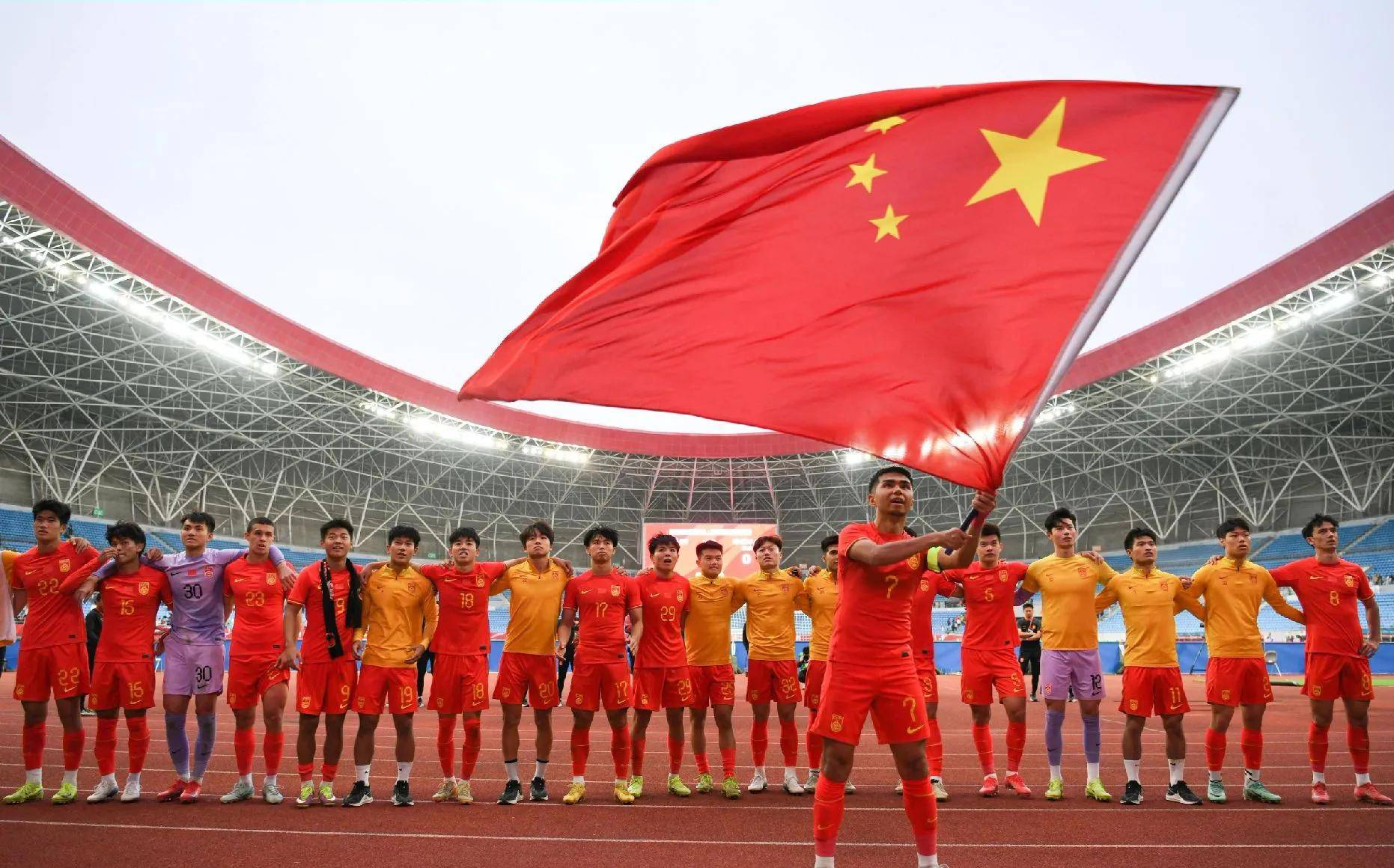 包含因伤缺席的重庆籍球员何时回归赛场？的词条