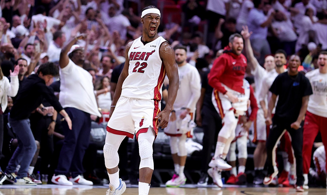 关于热火新赛季表现让球迷眼前一亮，球队朝着胜利大声前进的信息