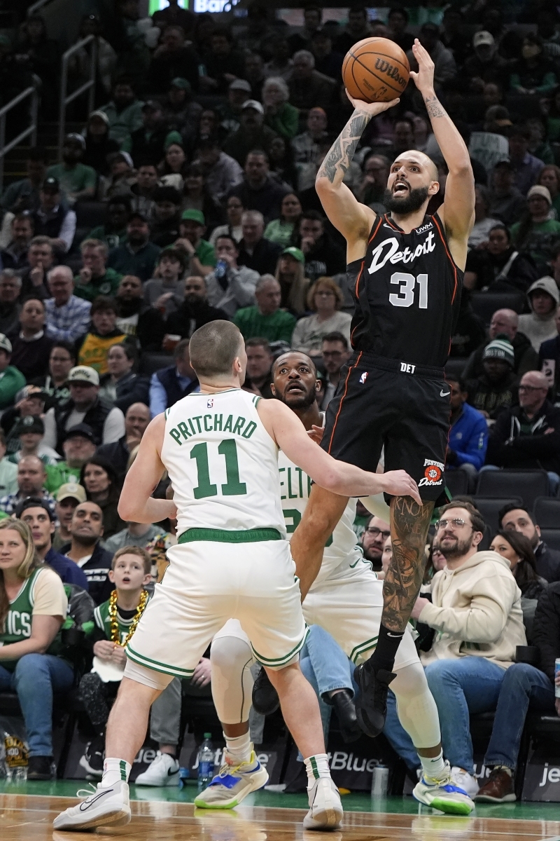 关于热火新赛季表现让球迷眼前一亮，球队朝着胜利大声前进的信息