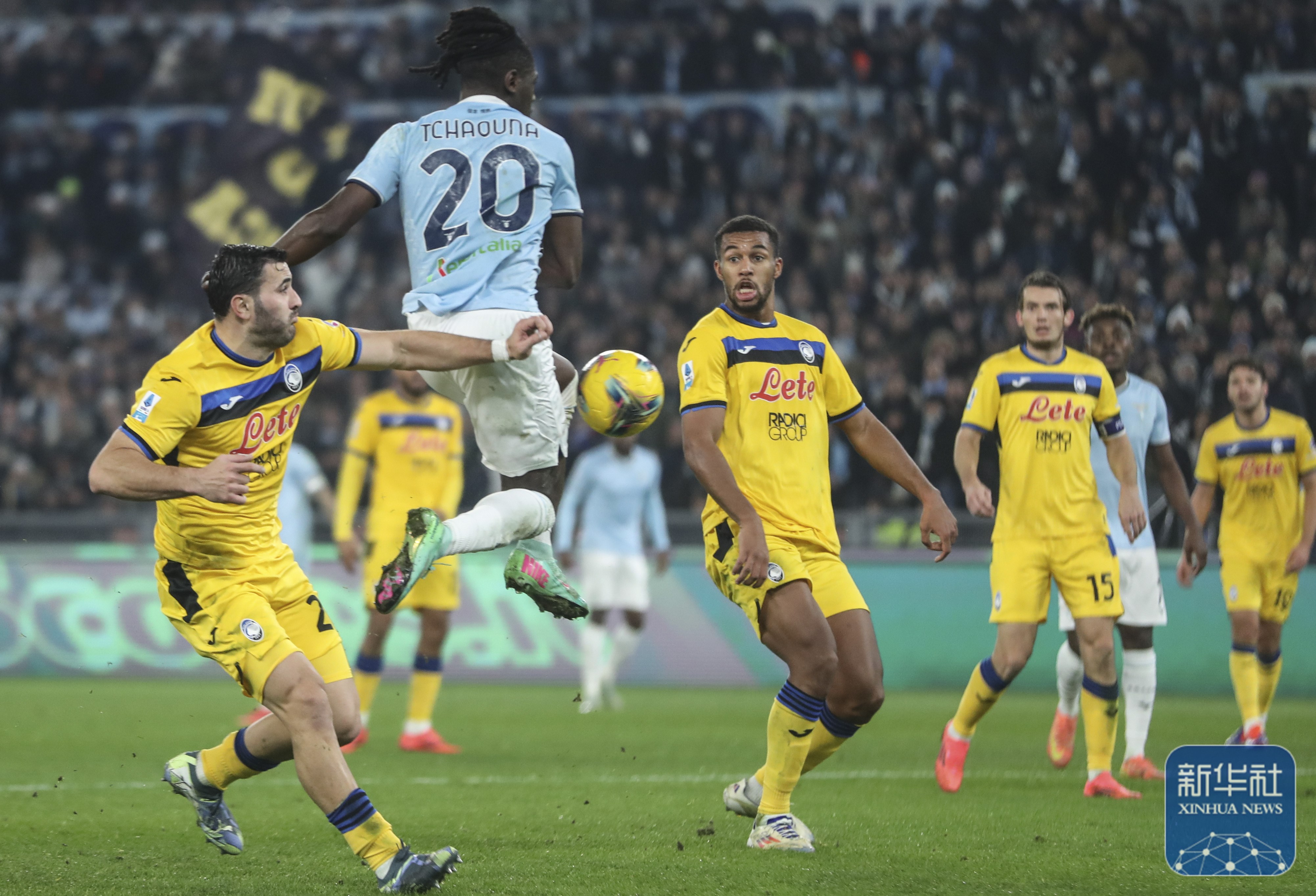 意甲比赛引发热议，球迷情绪高涨