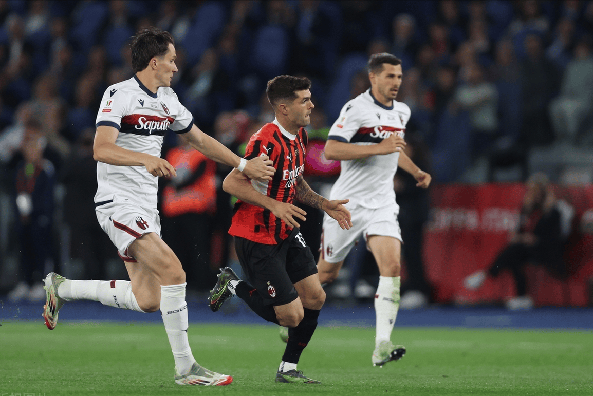 博洛尼亚中场表现出色，助球队赢得比赛