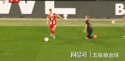 拜仁慕尼黑-马赛，榜首之战一边倒