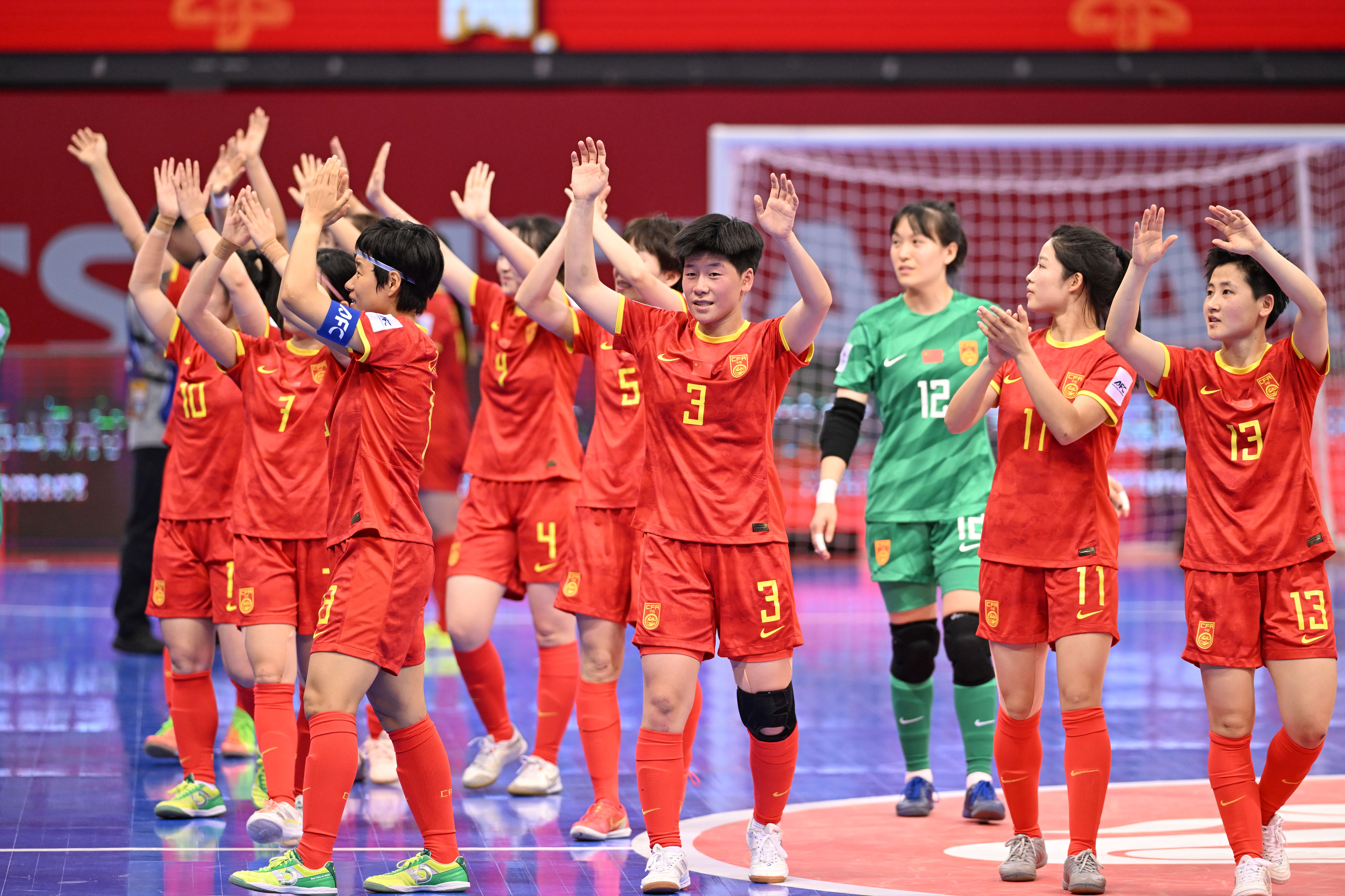 亚洲足球赛事激动人心细节揭秘