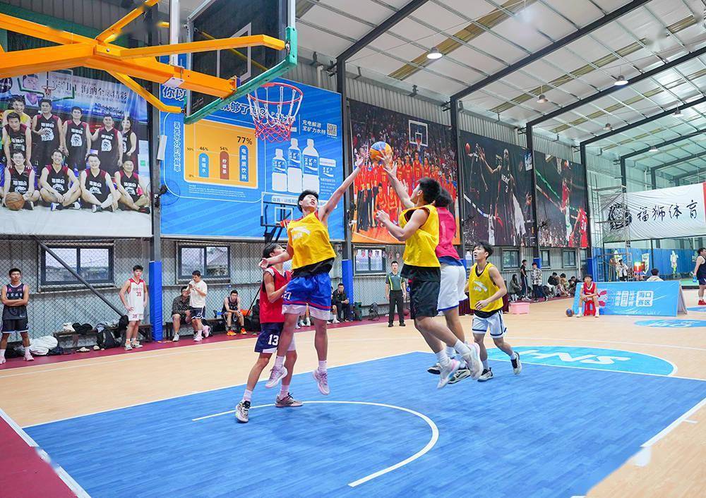 精彩比赛中球队展现出色球技