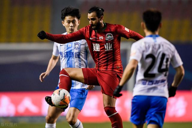 天津泰达主场失利，积分垫底