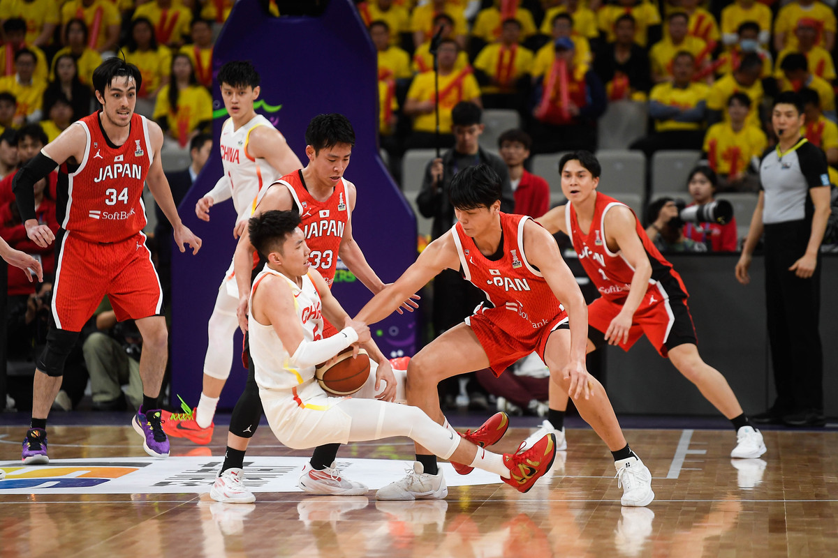 中国篮球联赛全新赛季掀起热潮