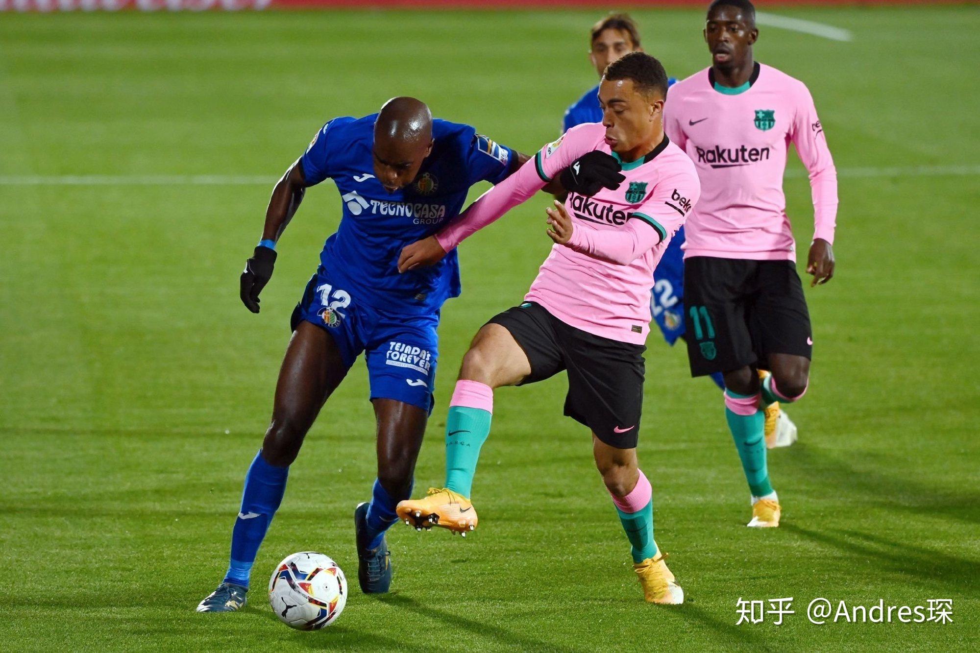 赫塔菲爆冷击败对手，实现反弹